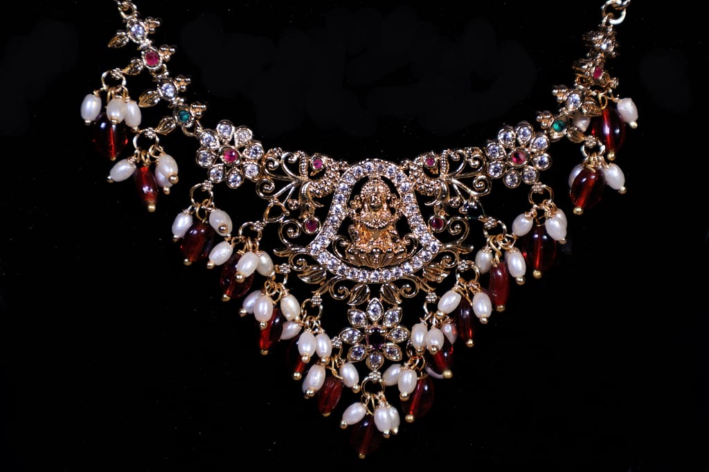 Traditional Kundan Necklace and Earring Set view 2
