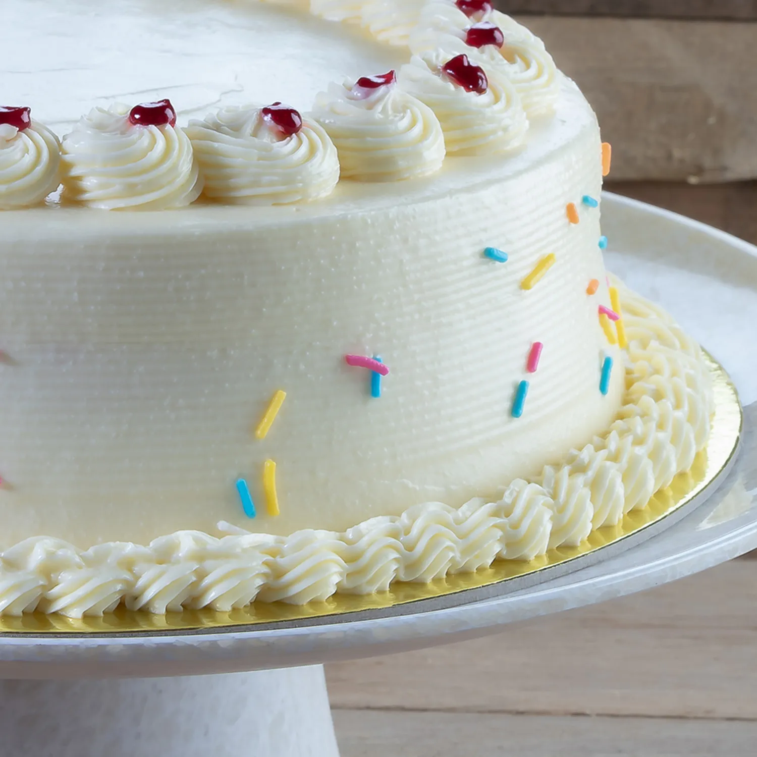 Love Designer Vanilla Cake Half Kg view 2