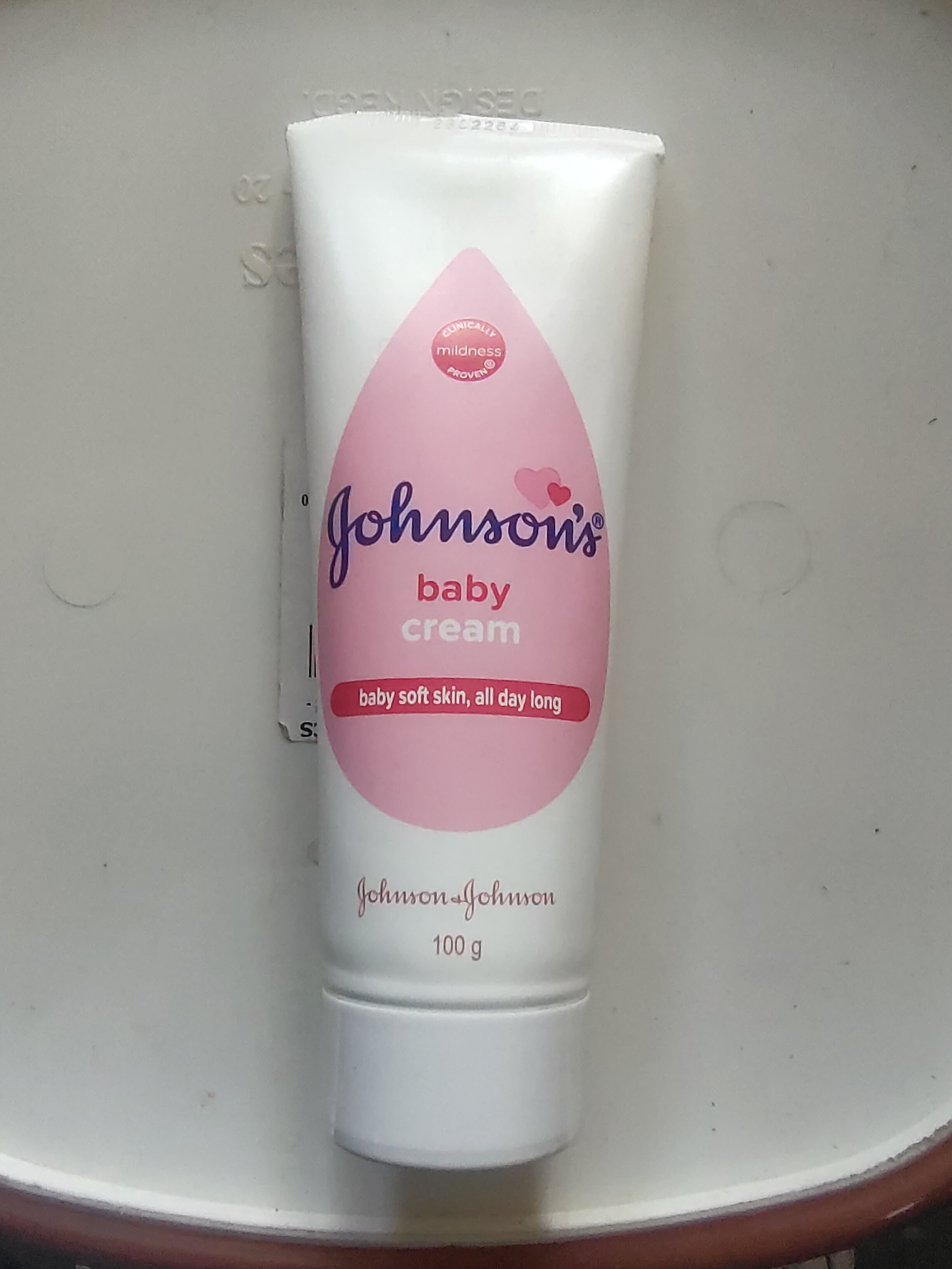 Johnson's baby Baby Cream