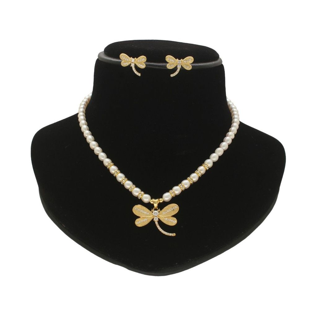 Gleaming Tiara Pearl Necklace Set view 2