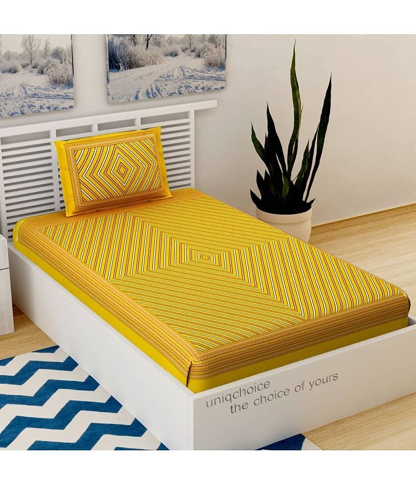 Uniqchoice Cotton Single Bedsheet ( Red ) view 2
