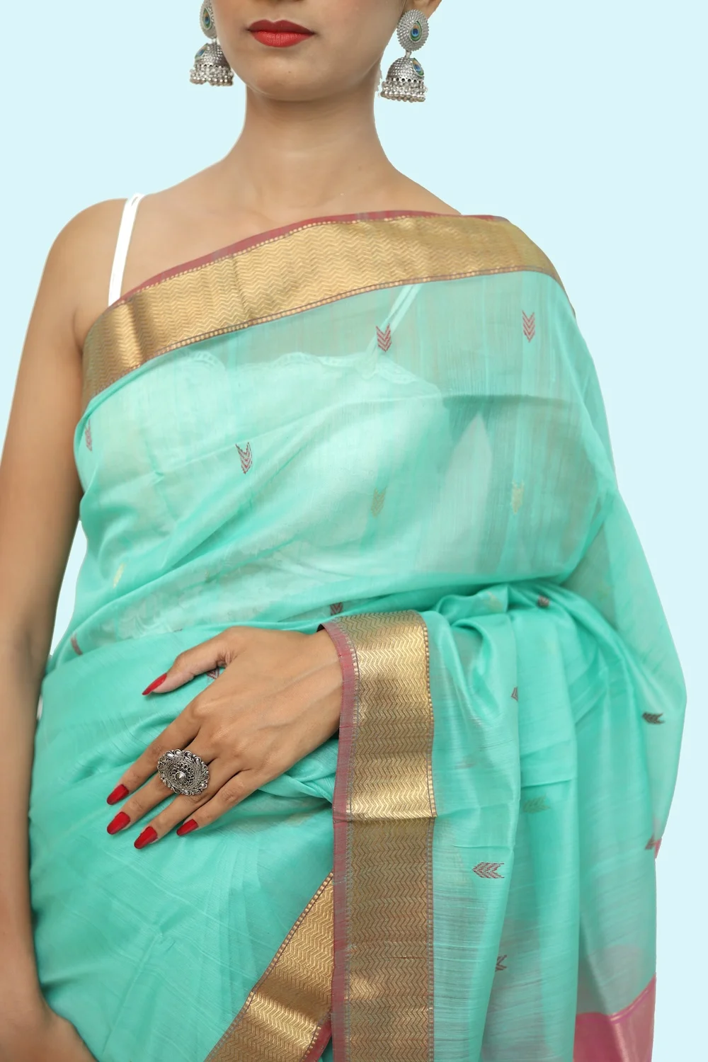 Floral Mix motif handloom Saree with Tassels view 2