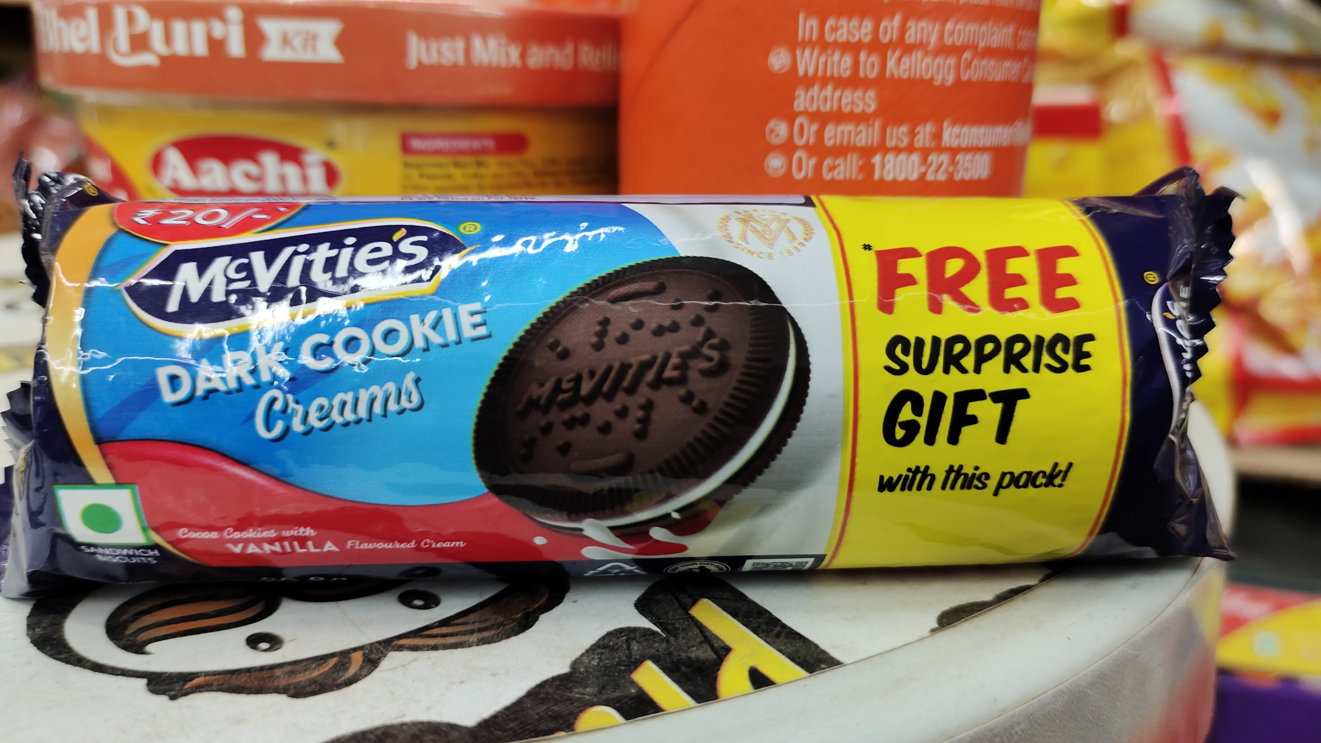 Mc vities dark cookie cream