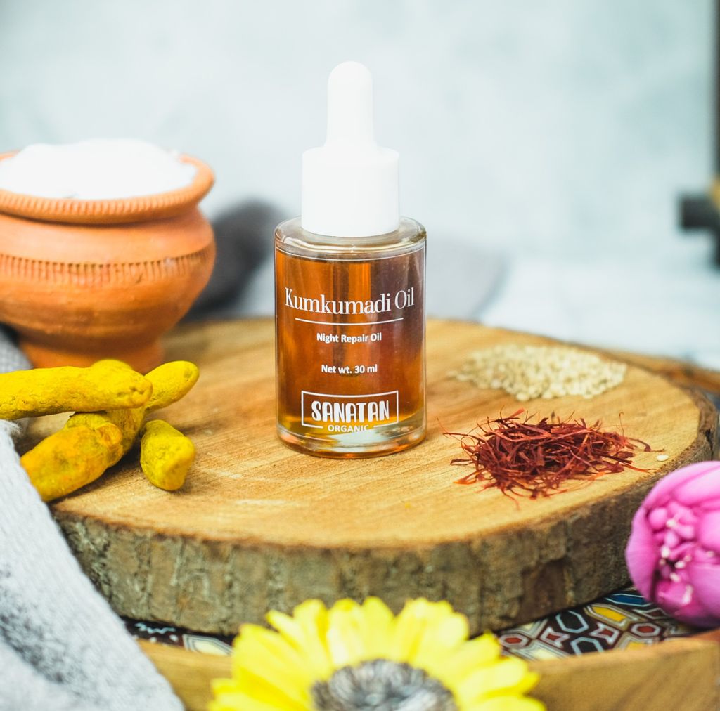 Sanatan Organic Kumkumadi Oil 30ml view 2