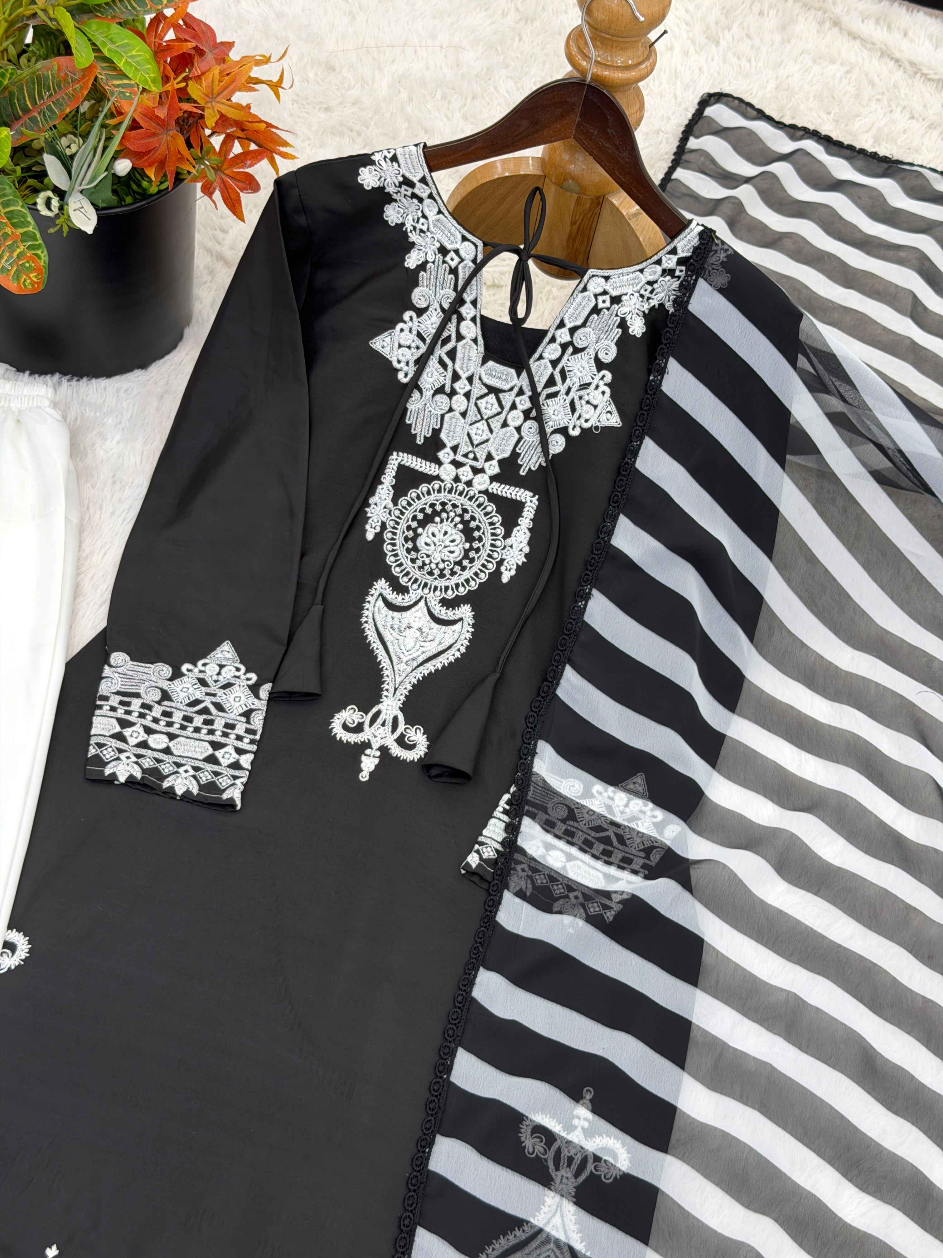 Natural Crepe Silk Farshi Suit view 2
