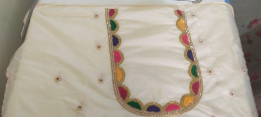 Ivory Silk Saree Blouse With Floral Embroidery view 2