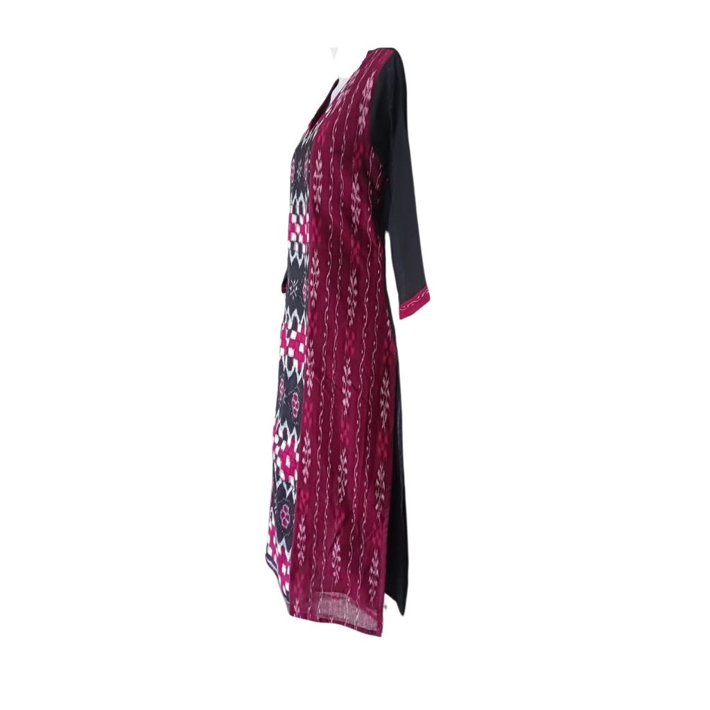 Sambalpuri Pure Cotton Women's Kurta in Black & Maroon | ShreeHive view 2
