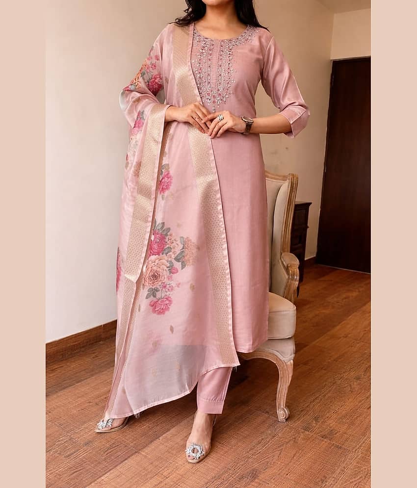 Radhe Enterprise Women Rayon Embroidered Straight Kurti With Pants ( Peach ) view 2