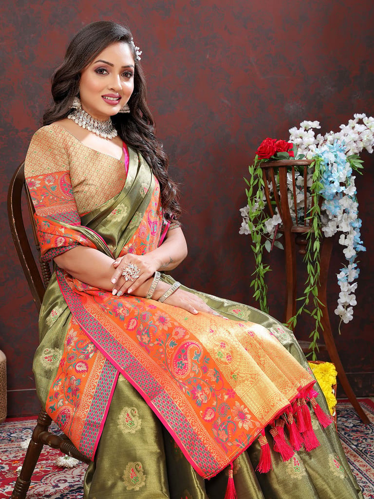 Mehndi Kanjivaram Silk Woven Design with Zari Weaving Saree view 2