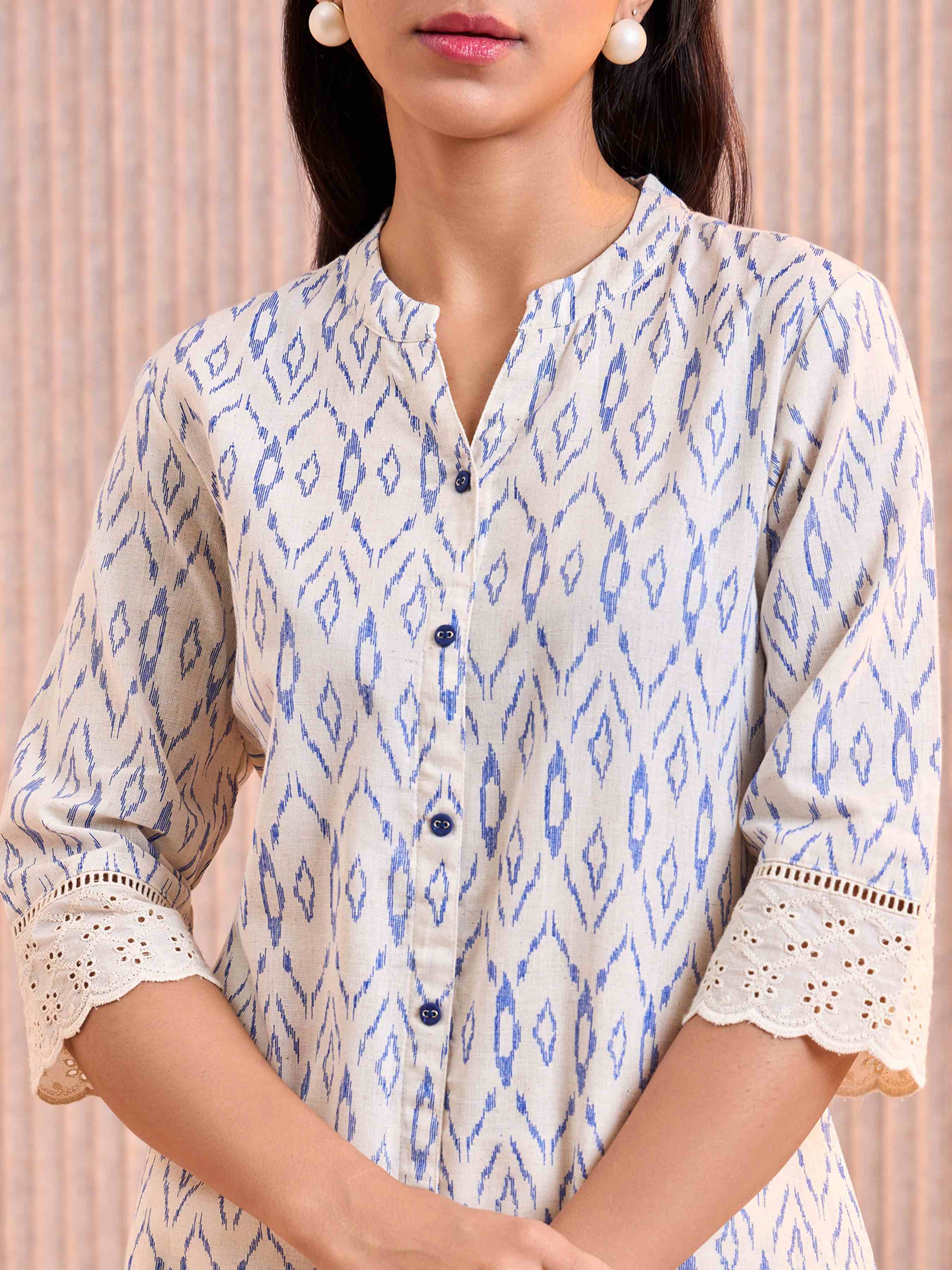 Blue Cotton Flax Printed Kurti With Lace Detailing view 2
