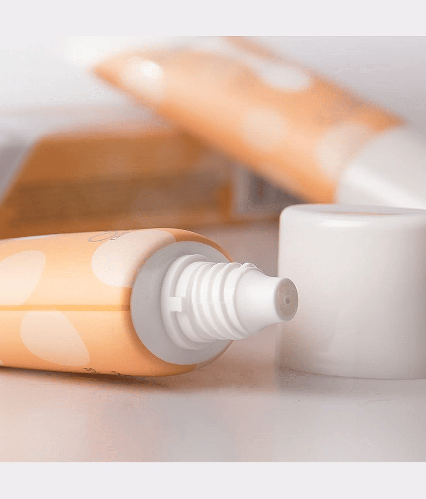 Makeup Face Cream Fluid Foundation + whitening fluid face cream ,40 g,Pack of 1 view 2