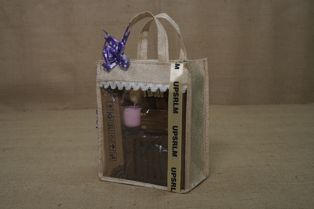 Round Bamboo Basket Delight view 2