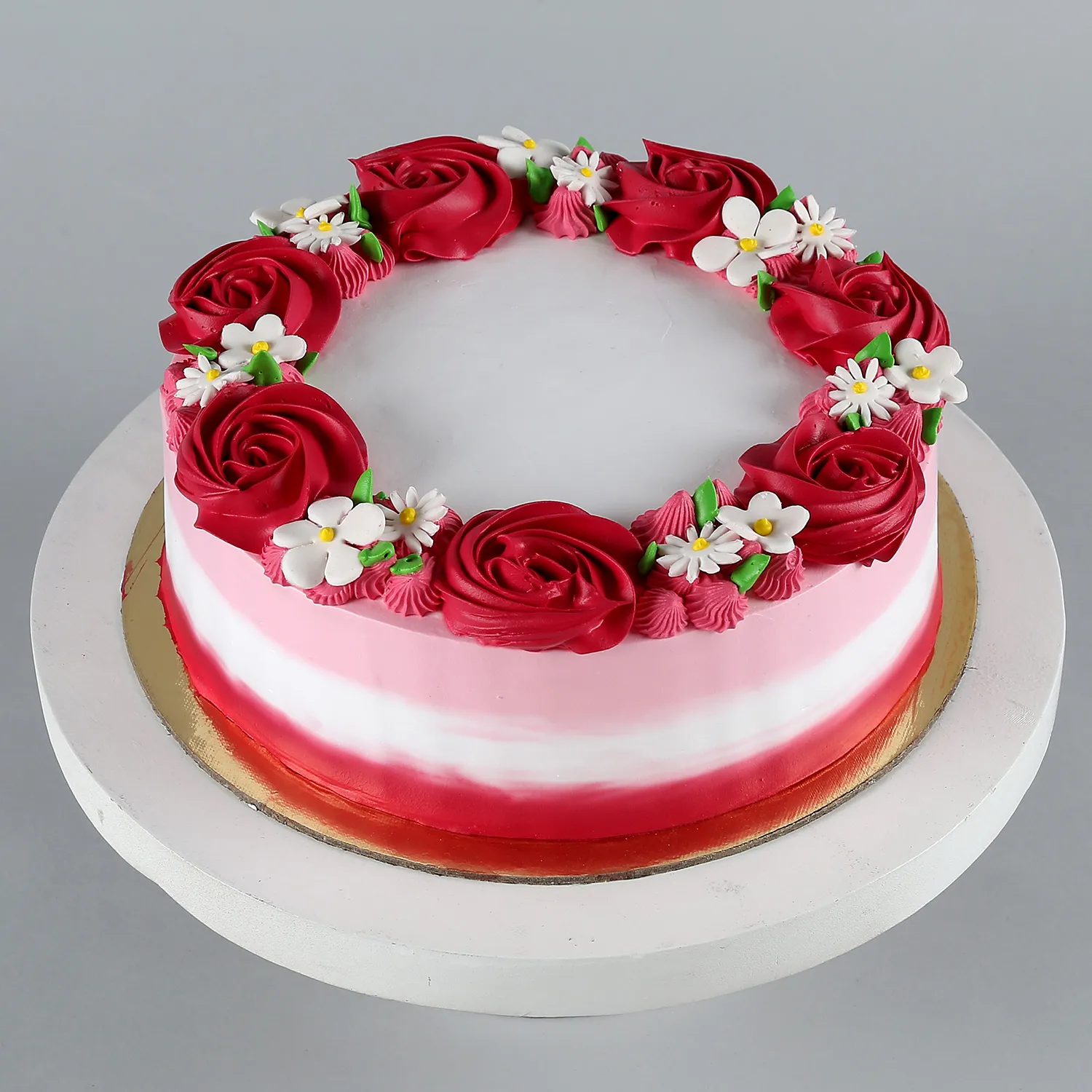 Lovely Red Roses Around Chocolate Cake Half Kg view 2