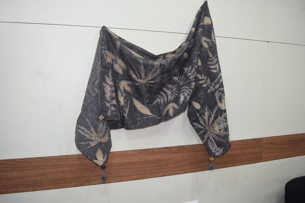 TULIP Traditional Artisians' Upliftment Livelihood Program Handcrafted Botanical Print Cotton Stole, Black and Beige, Leaf Pattern view 2