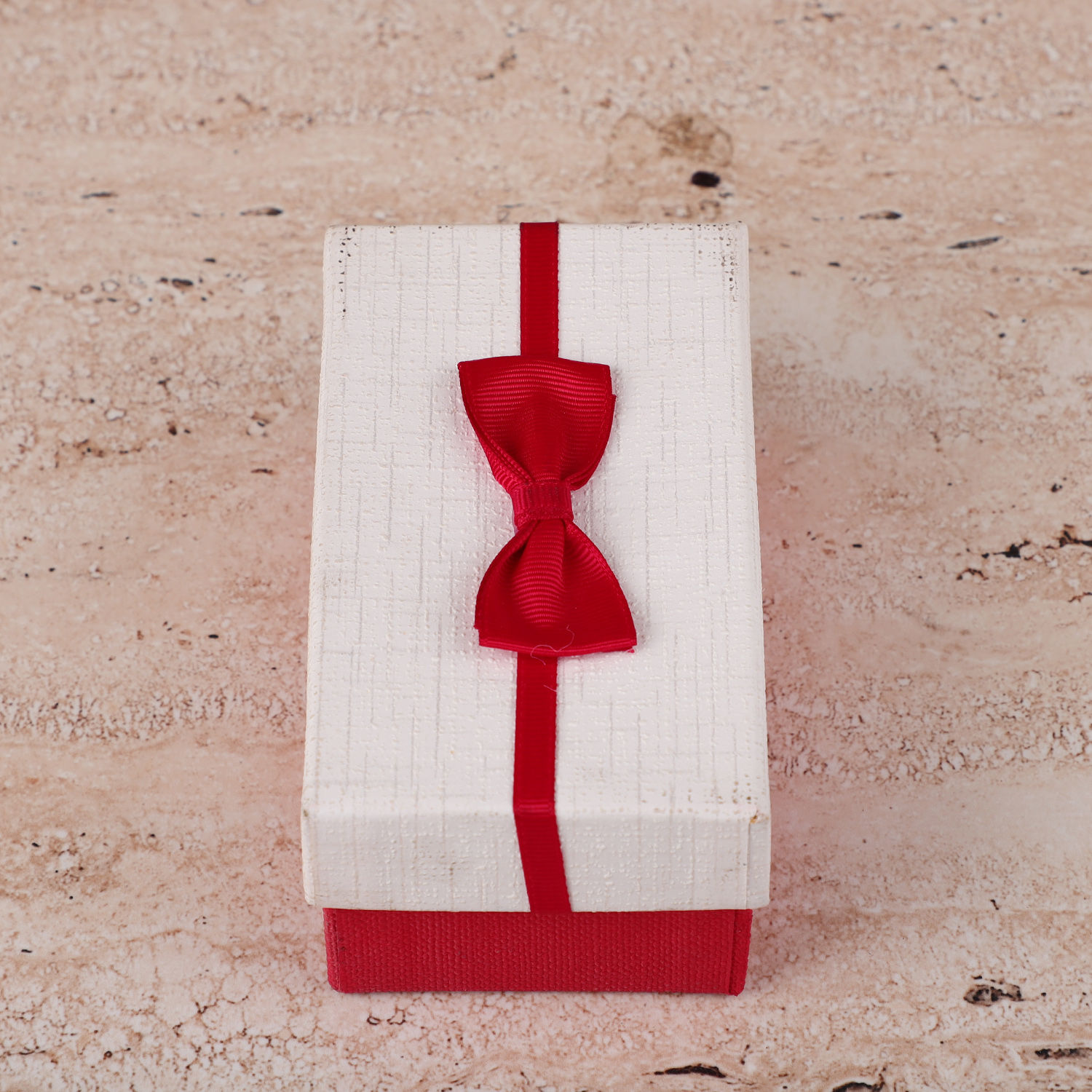 Red Bow Delight Gift Box view 2