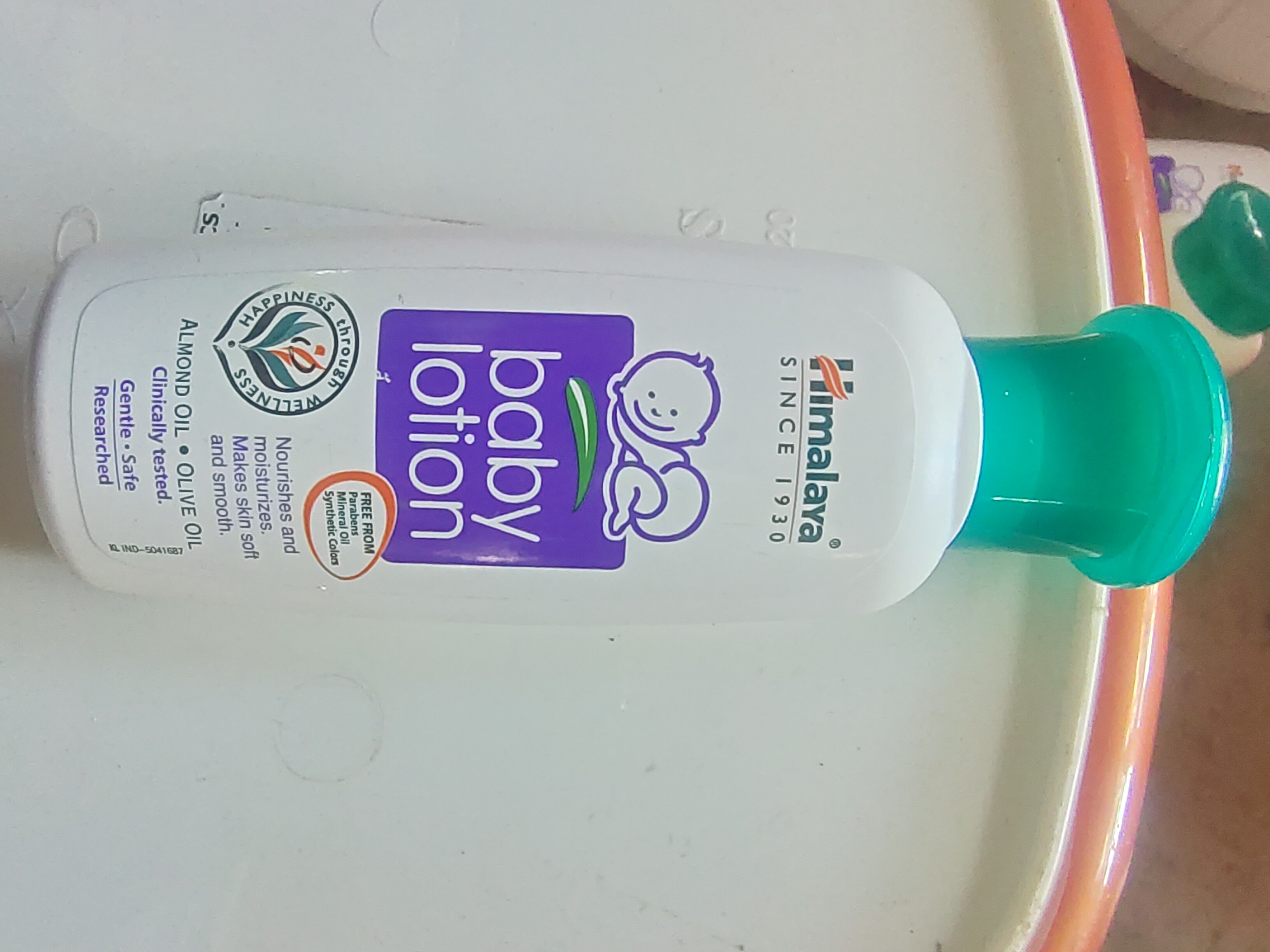 Himalaya baby lotion almond oil & olive oil