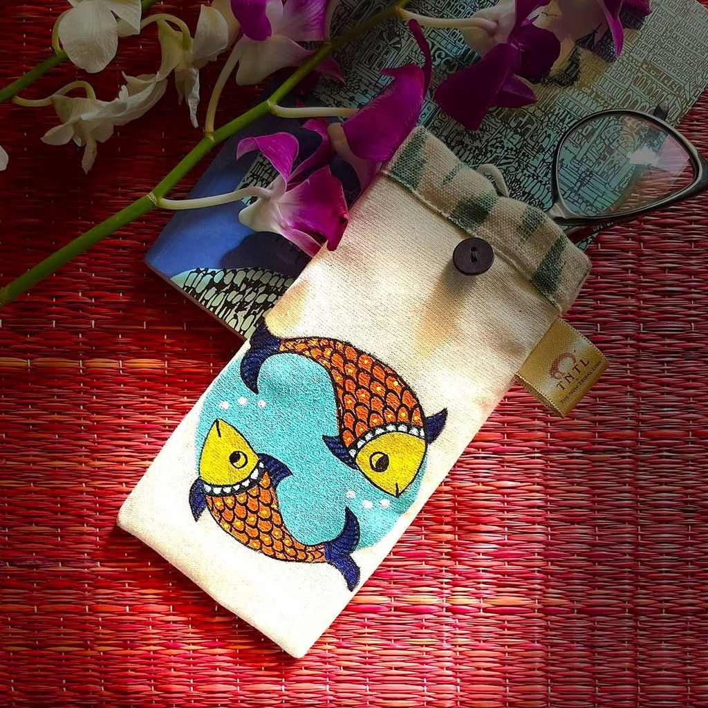 Hand Painted Fabric Glare Pouch - Artistic Twin Fish view 2