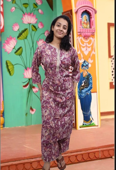 PickCell Handwork Kurti With Bottom view 2