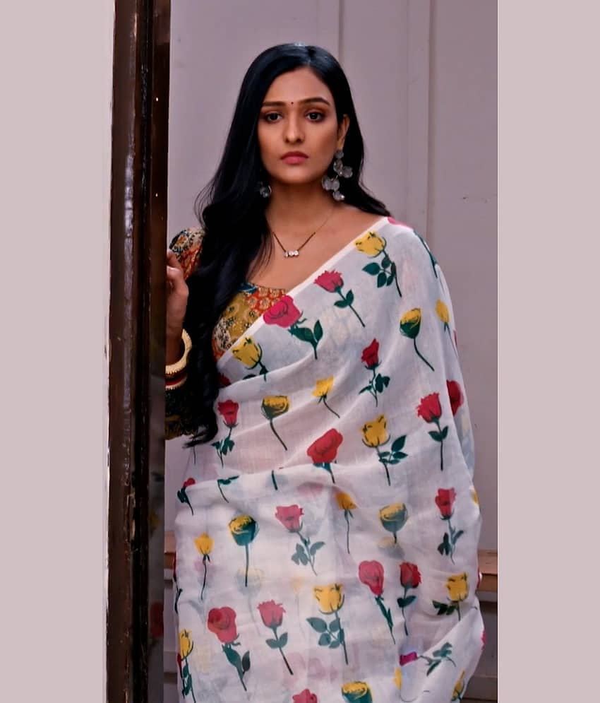 Sariya Georgette Printed Saree With Unstitched Blouse Piece ( White )