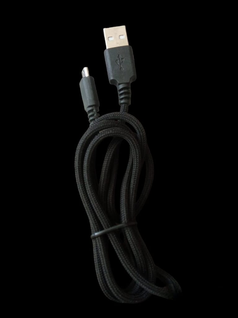 Micro USB Cables, 3 Amp, cloth shield,1 meter view 2