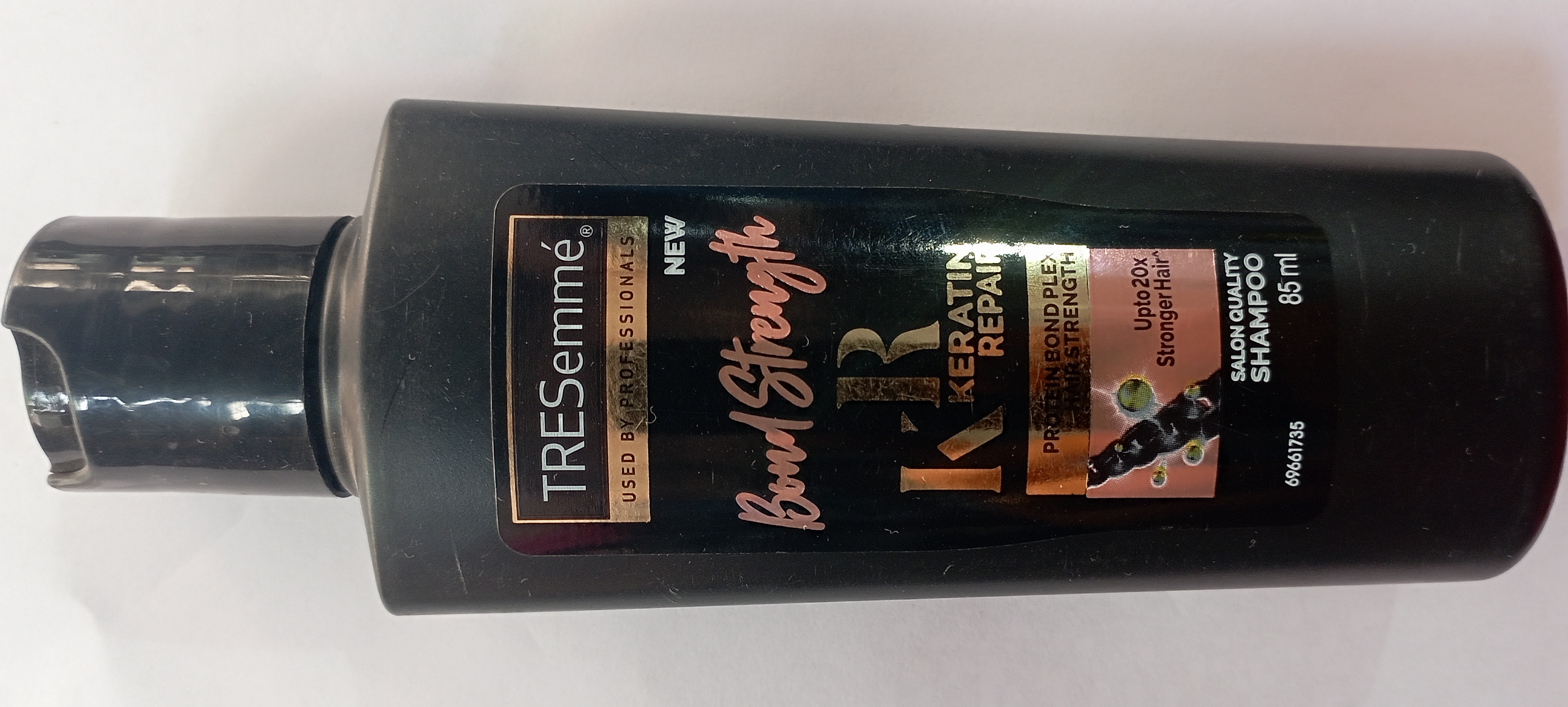 TRESEMME USED BY PROFESSIONS Band strength keratin repair85 ML
