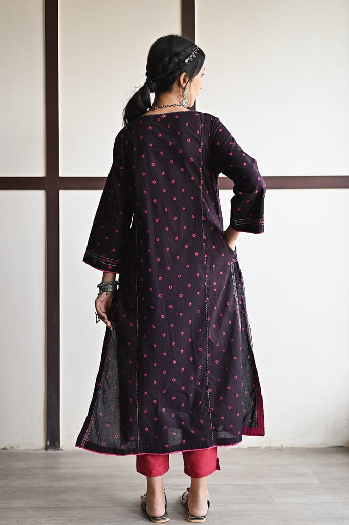 Kaanch Round Neck Bandhej And Embroidered Black Kurta view 2