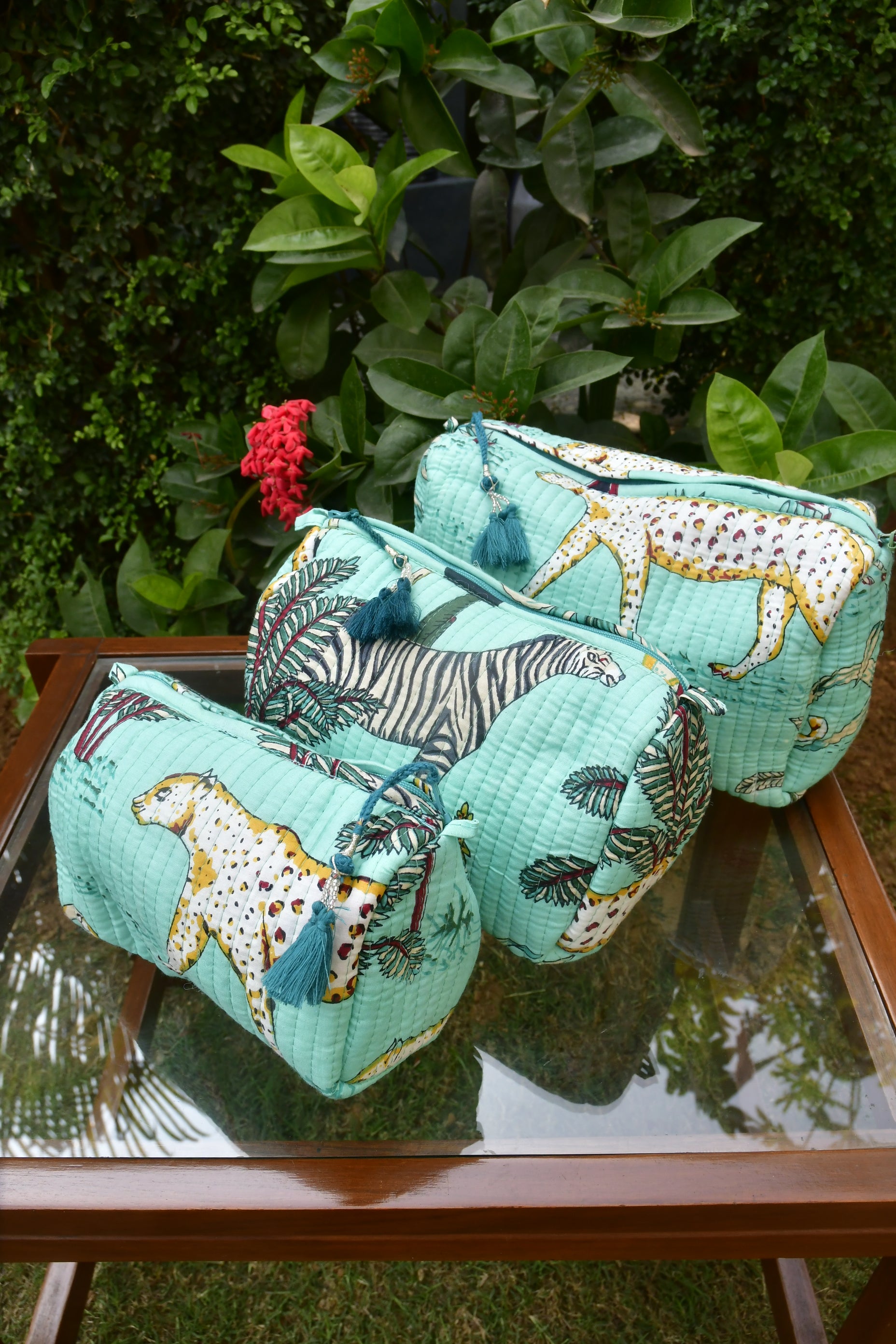 Sea Green Jungle Utility Bag : Eco-Conscious Style view 2