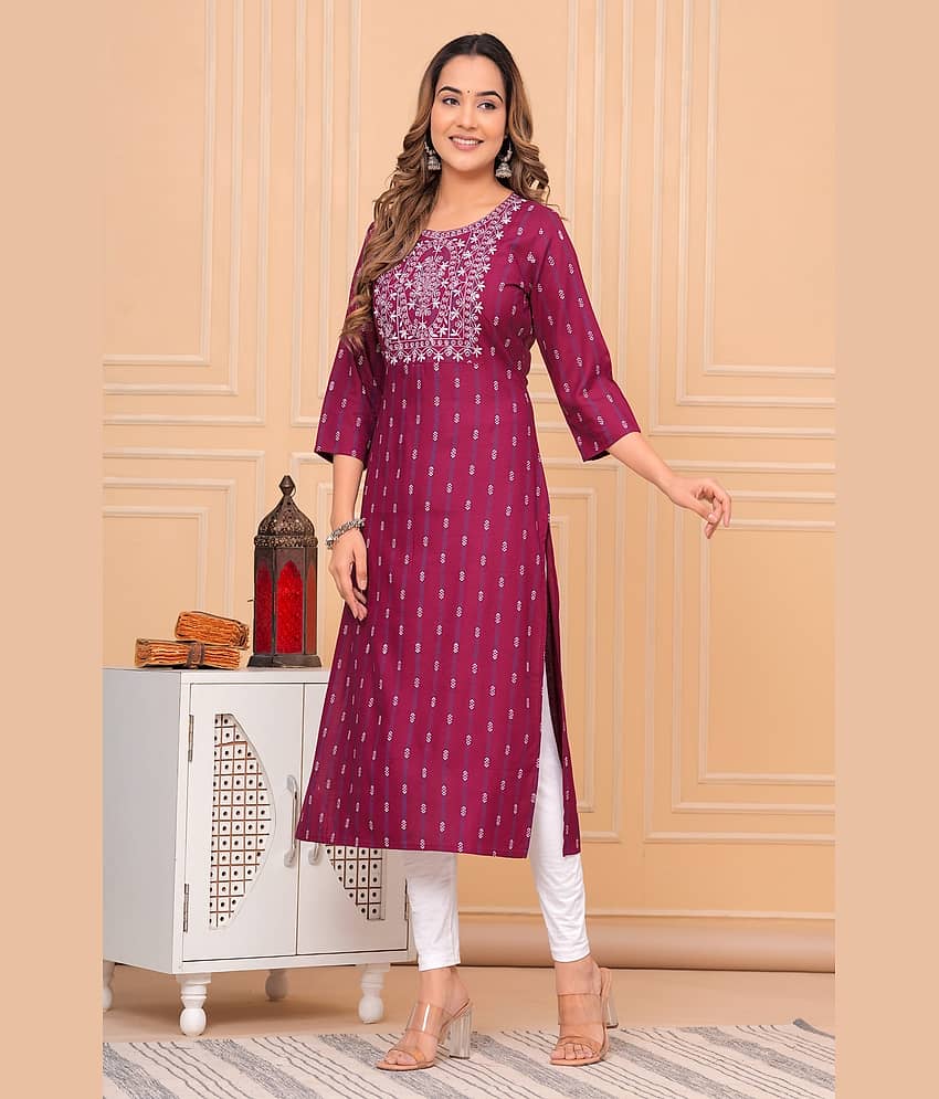 GlowWorld Rayon Embroidered Straight Women's Kurti - Maroon ( Pack of 1 ) view 2