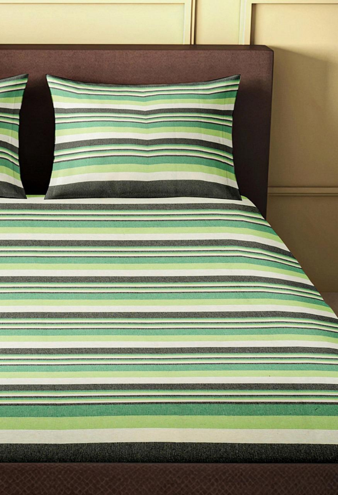 Handloom Cotton Bedsheet With Pillow Covers - Green Black view 2