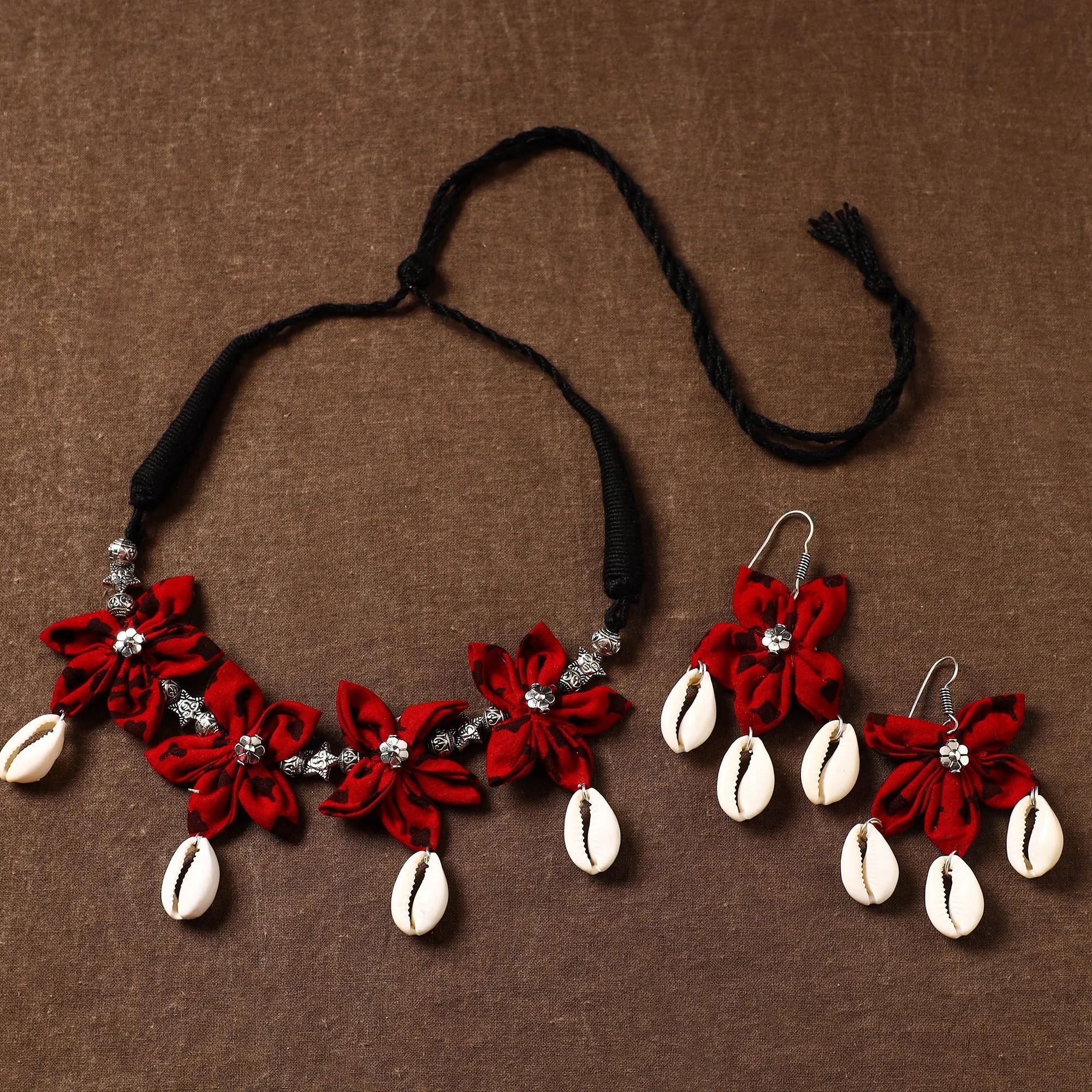Red - Fabart Phool Kali Shell Choker Necklace Set 06 view 2