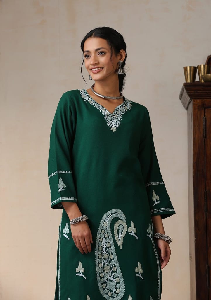 HOC Crafts Aari Embroidered Woollen Solid Women's Long Kurta - Green view 2