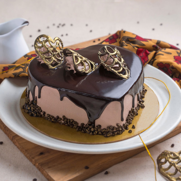 Monginis Golden Heart Cake 500 Gms view 2