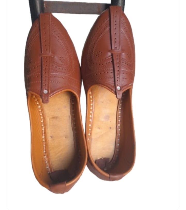 Brown Leather Juttis - Handcrafted Indian Ethnic Shoes view 2