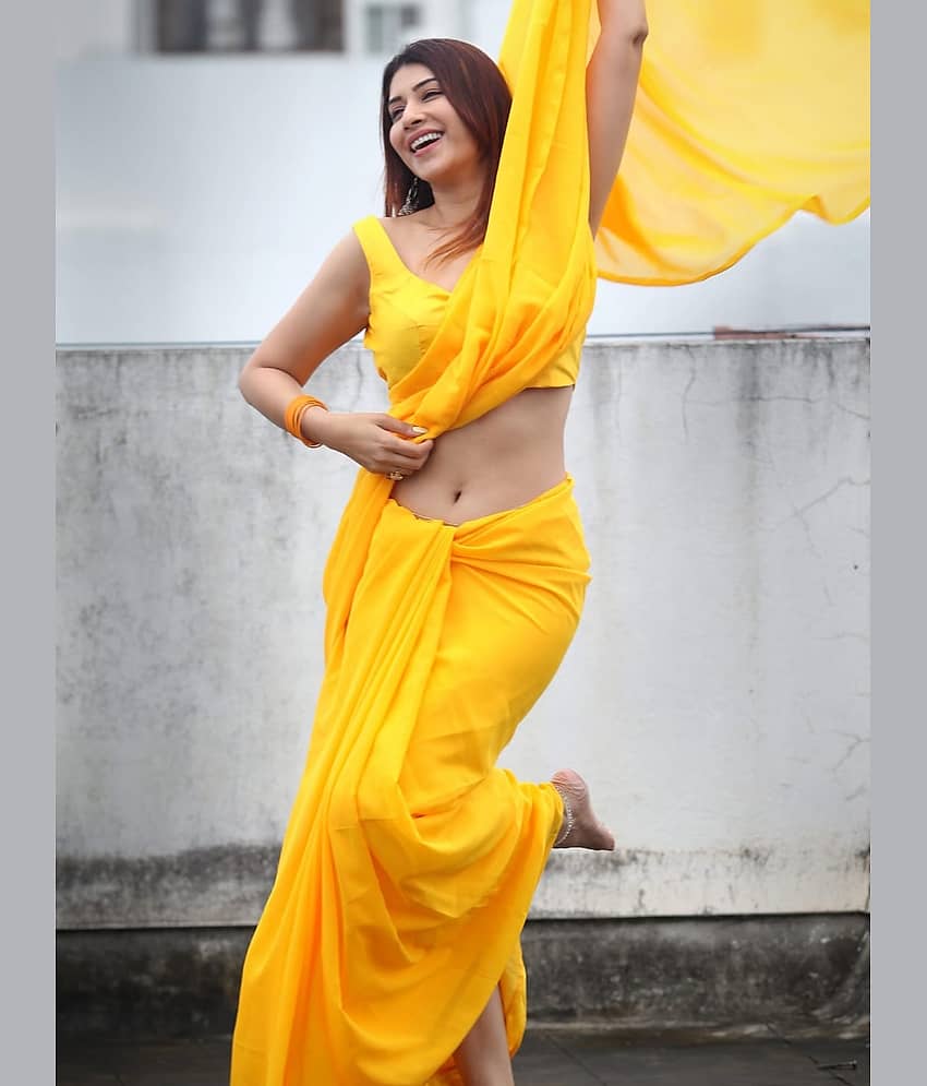 ANAND SAREES Georgette Solid Kasavu Saree With Unstitched Blouse Piece ( Yellow )