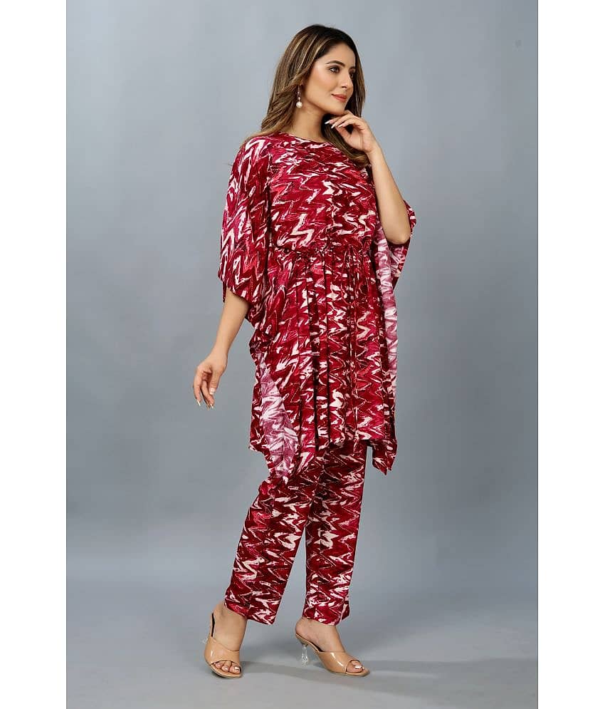 SARRAS Women Printed Asymmetrical Kurti With Pants ( Red ) view 2