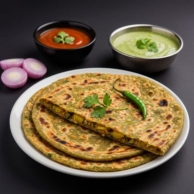 Aloo Pyaz Paratha 1Pc & Palak Paratha 1Pc