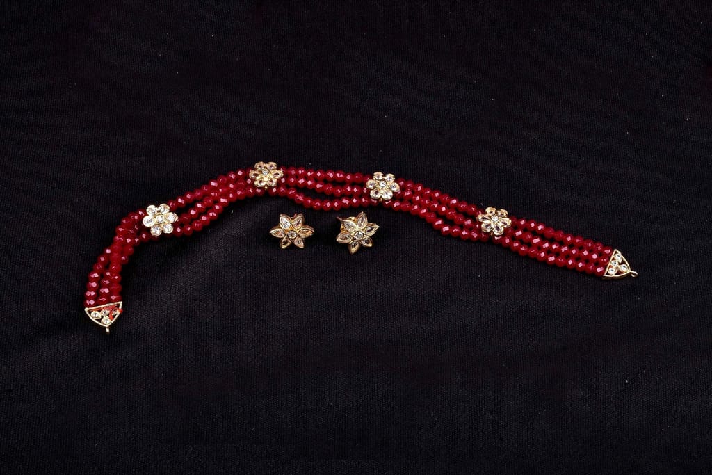 NECKLACE view 2
