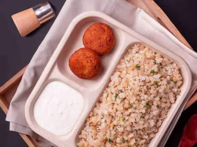 Sabudana khichdi curd meal with aloo tikki