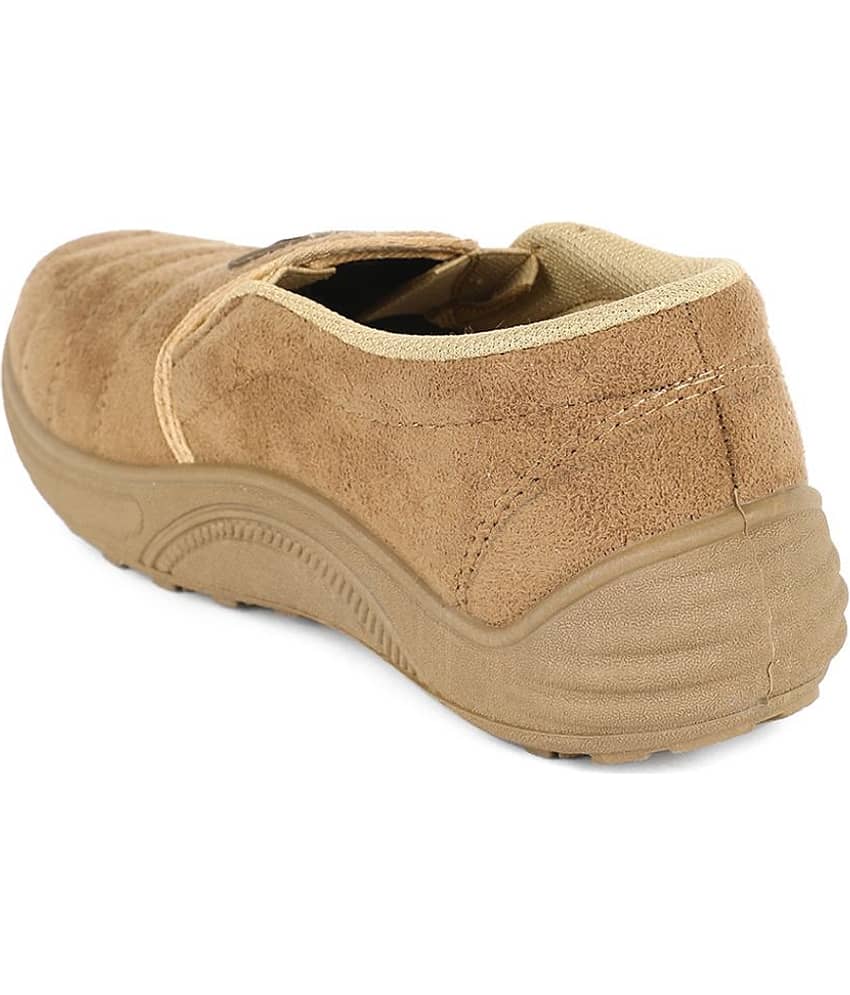 Bata Beige Men's Outdoor Shoes view 2