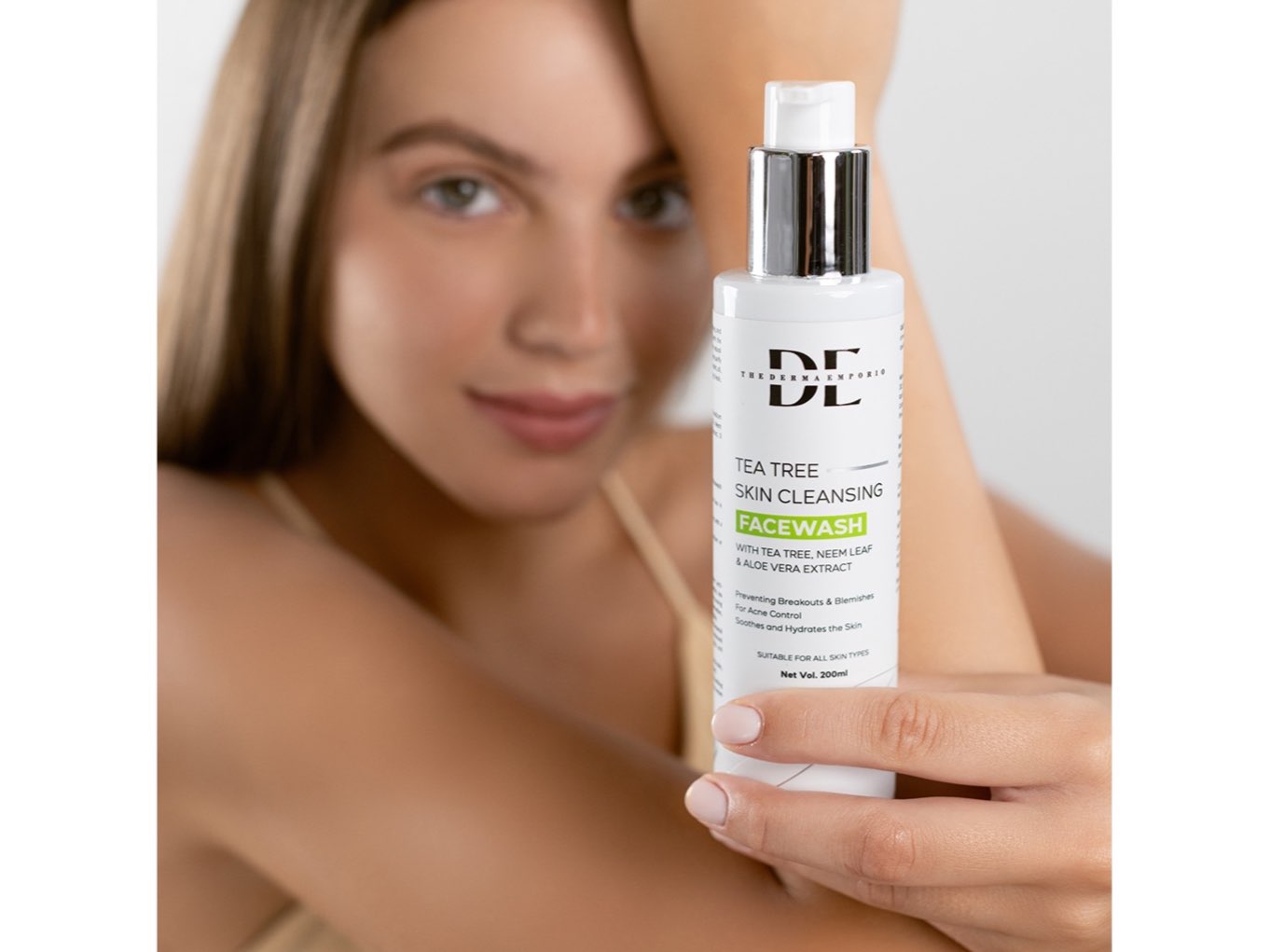 Tea Tree Skin Cleansing Facewash - 200ml view 2