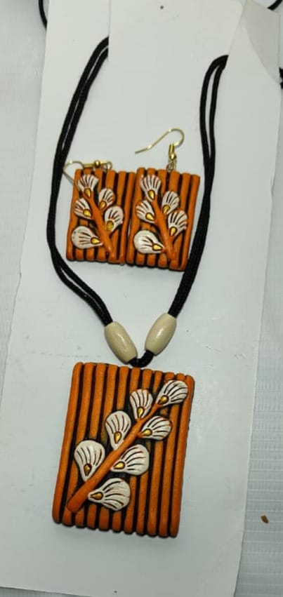 Terracotta Leaf Design Necklace and Earrings Set view 2