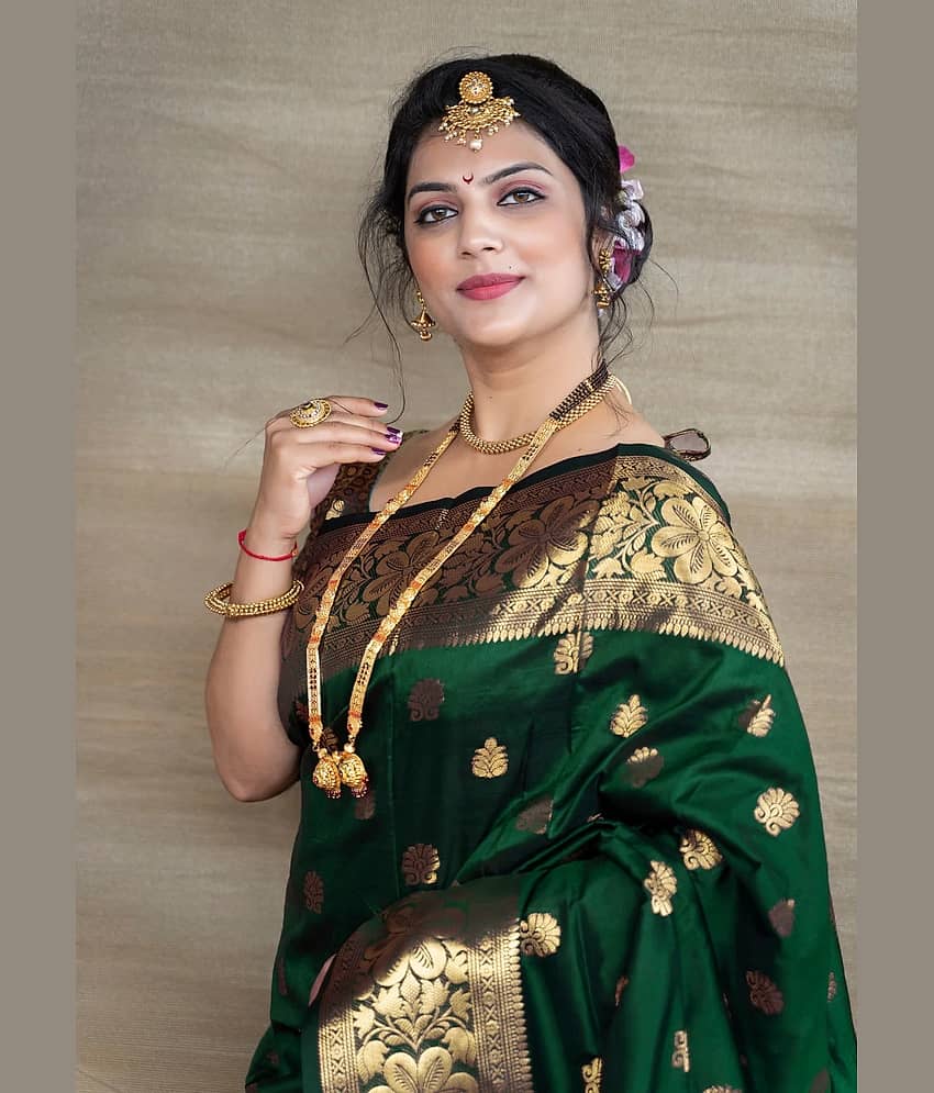 GARIYA Art Silk Embellished Saree With Unstitched Blouse Piece ( Black ) view 2