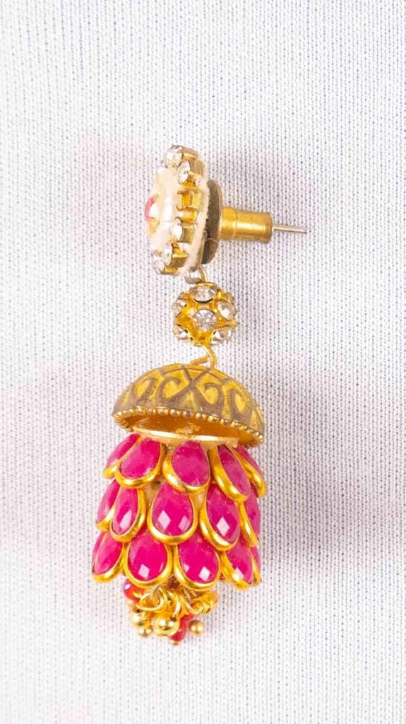 EAR RINGS view 2