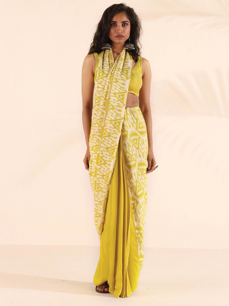 trueBrowns Lime Muslin Ikat Saree - Lime (Free Size) view 2