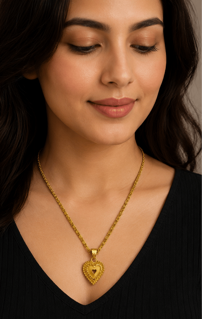 Intricate Gold Heart Pendant Necklace for Women view 2