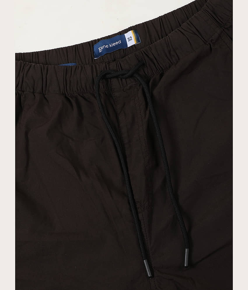 Bene Kleed Men Solid Classic Loose Fit Cargos Trousers view 2