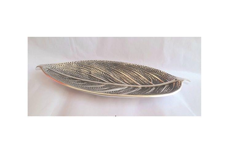 Leaf-shaped aluminum bowl, Tray with textured finish - 11 -Inch, Silver view 2