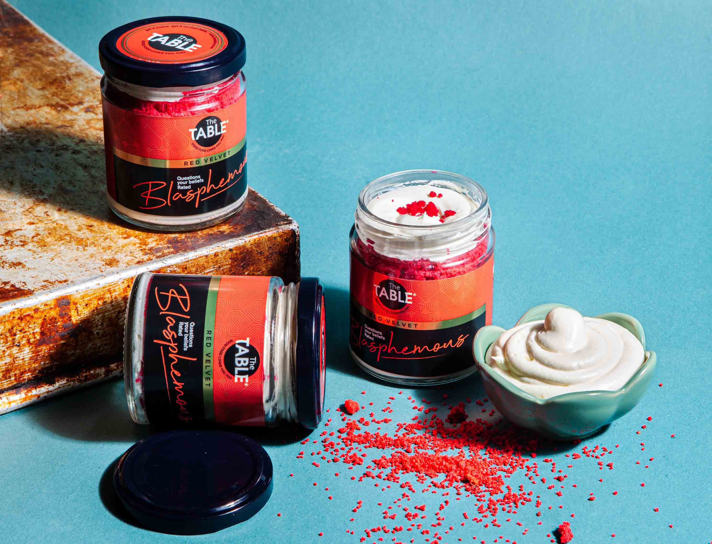 Red velvet cake jar