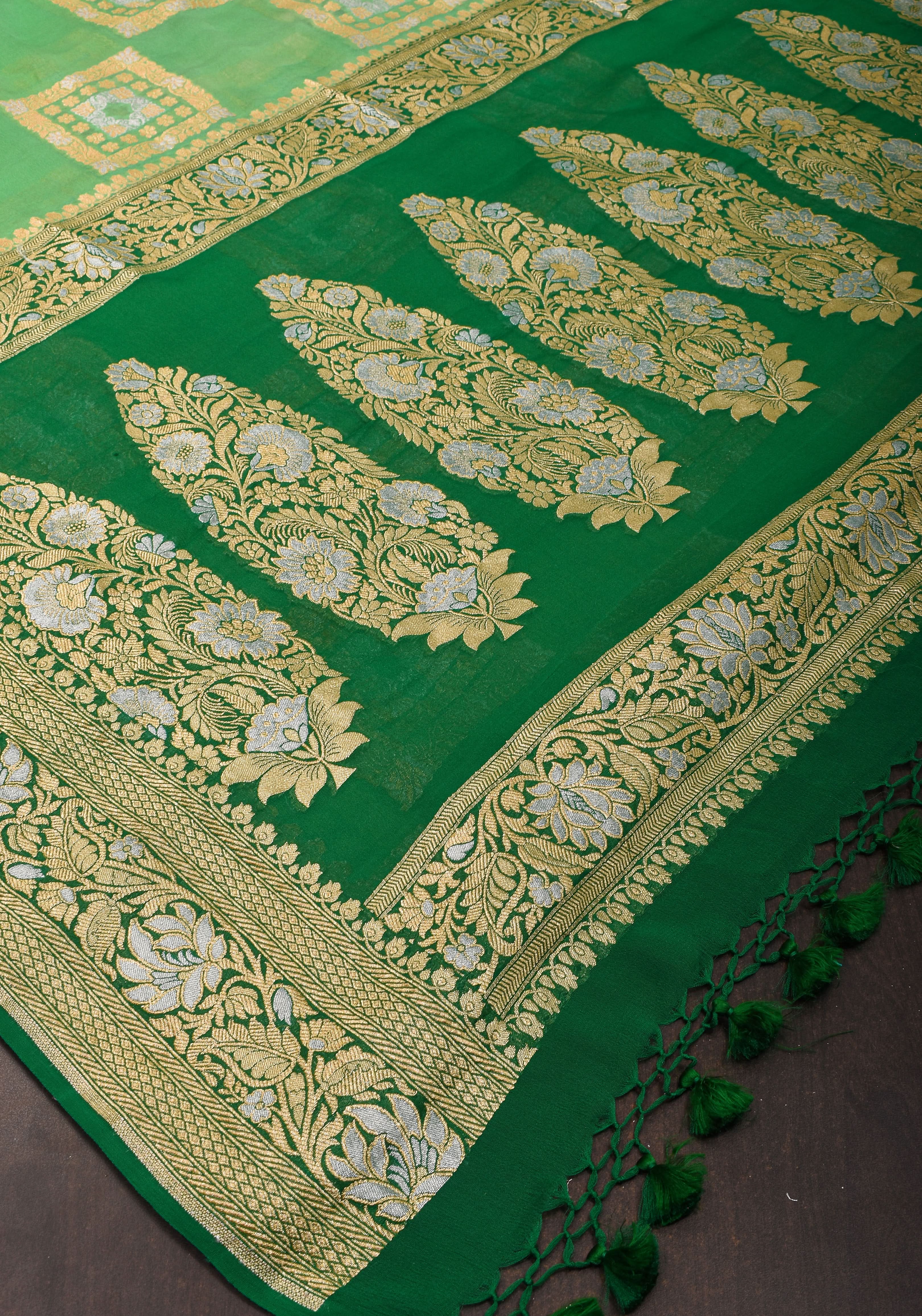 Green Banarasi Pure Chiffon Saree with Alfi Geometric Jaal | SILK MARK CERTIFIED view 2