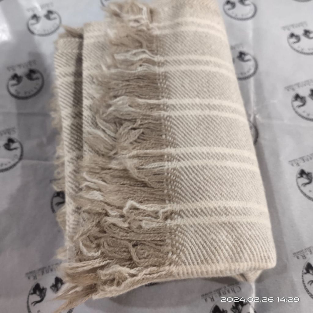 Pashmina Muffler Machine Spun and Handwoven view 2